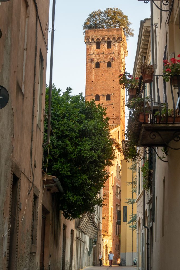 Toren Lucca
